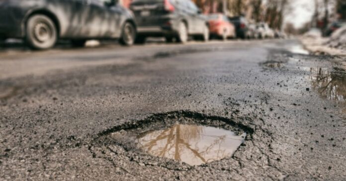 How To Fix Small Potholes And Cracks On Your Driveway - Green Poison