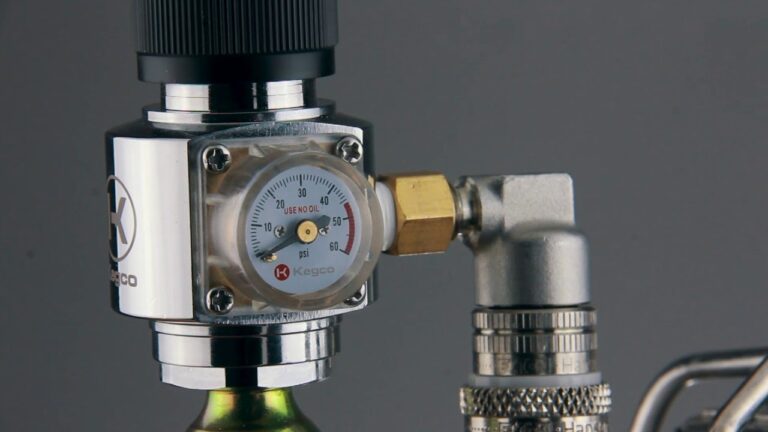 Difference Between CO2 Regulator and Nitrogen Regulator - Green Poison