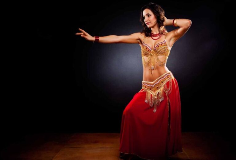 5-ways-belly-dance-lessons-can-make-your-fit-green-poison