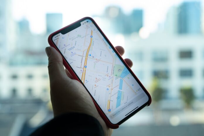 managing iOS location tracking