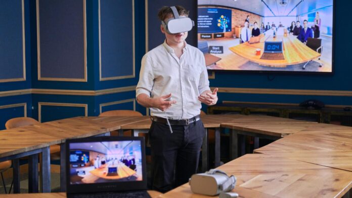 what are the Advantages of VR in Public Speaking