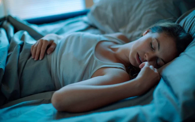 How to Get More REM Sleep: Tips for Enhancing Restorative Sleep Cycles